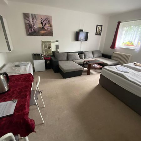 Homestay U Hanky Zdiby Dış mekan fotoğraf